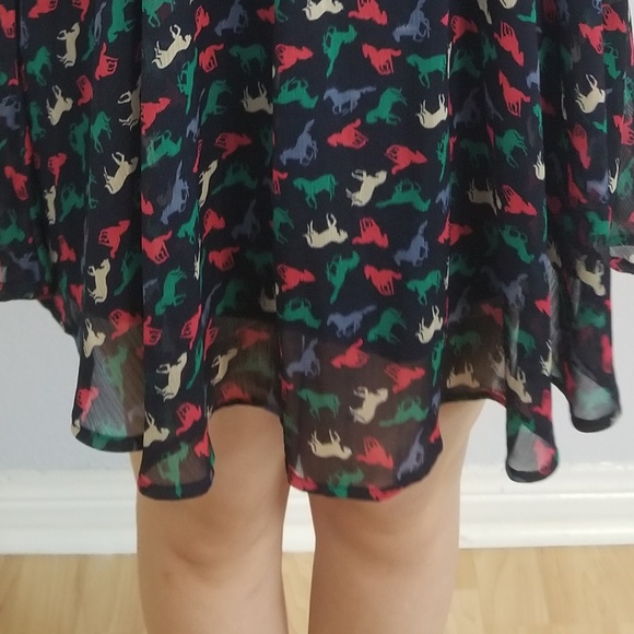 Horse patterned short dress - Picture 4 of 5